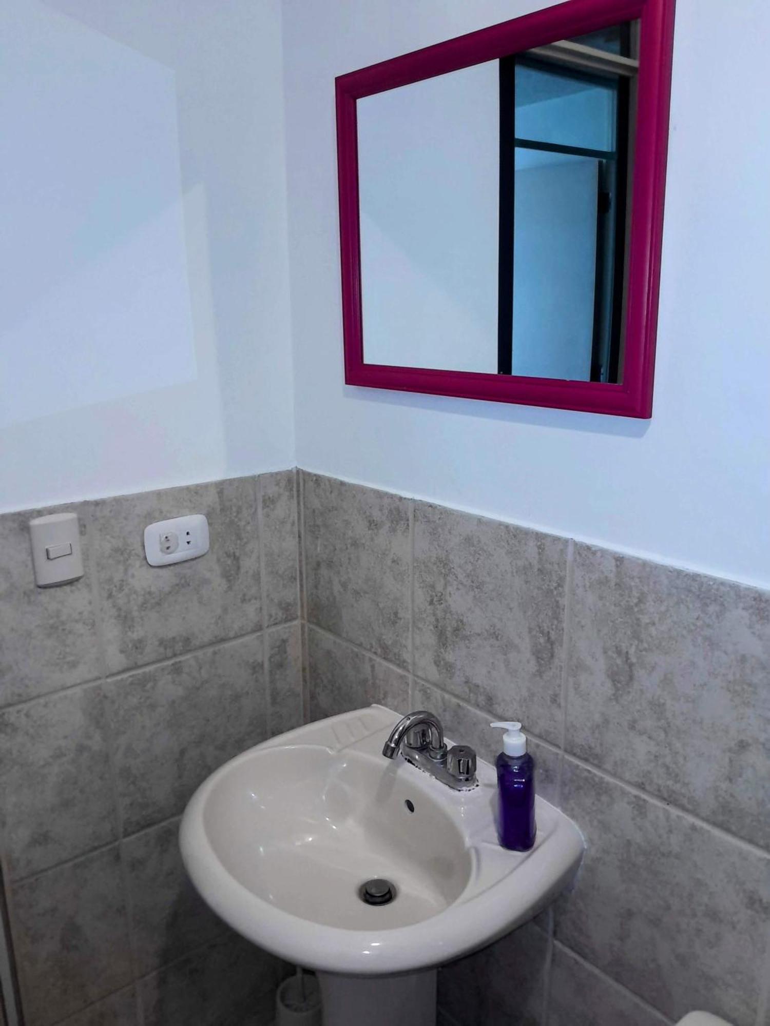"San Miguel Airport Rooms & Coffee", Cerca Al Nuevo Aeropuerto 리마 외부 사진